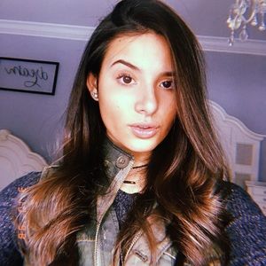 Meet your Posher, Vanessa